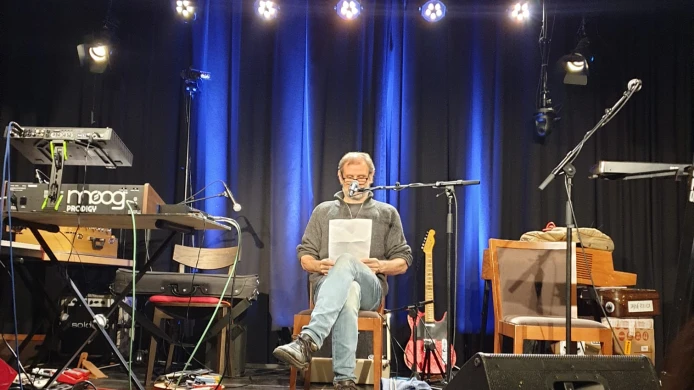 Fotografie z koncertu Pocta Listopadu a čítania Reading Havel