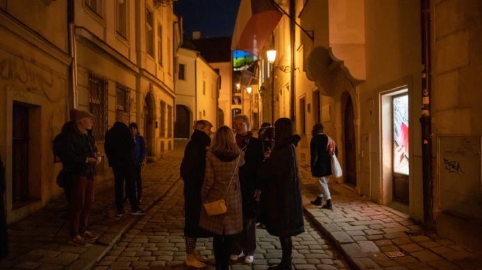 Fotografie z otvorenia výstavy Anetty Mona Chişa & Aleksandry Vajd | Pharmacopoeia