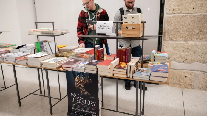 Dnešná noc patrí literatúre, čítať budú herci v 17 mestách