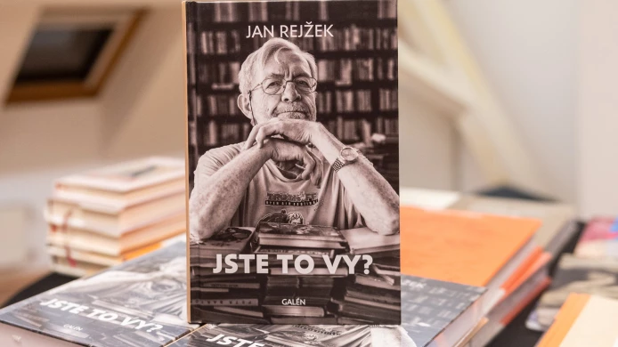 Jan Rejžek představil svou knihu pamětí Jste to vy?