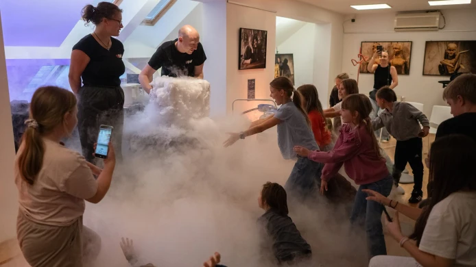 Úžasné divadlo fyziky na Noci vědy