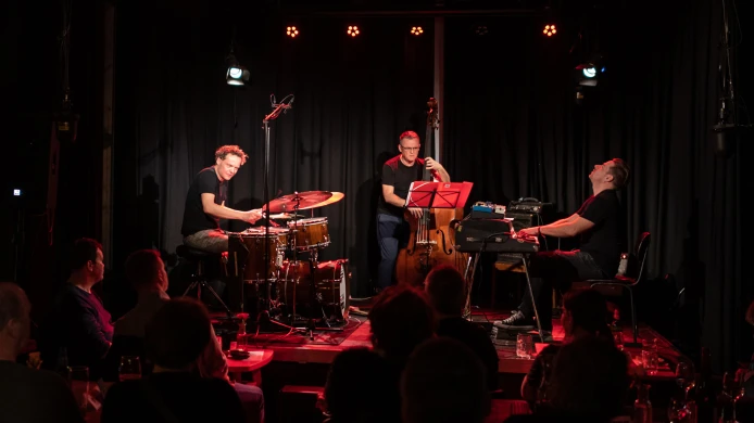 Jazzový koncert Robert Balzar Trio v Klube pod lampou
