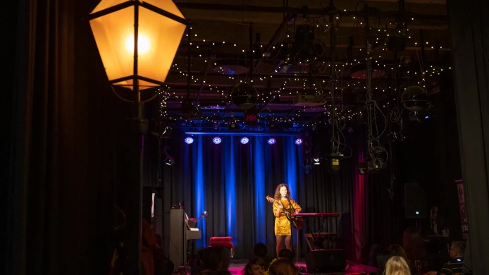 Sólo koncert pre Ukrajinu v Klube pod lampou
