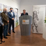 Monika Koblerová, řiditelka Českého centra Bratislava; Miroslav Huptych, autor koláží; Tomáš Tuhý, velvyslanec ČR na Slovensku; Silvia Stasselová, generální ředitelka Univerzitní knihovny v Bratislavě. Fotograf © Peter Korček