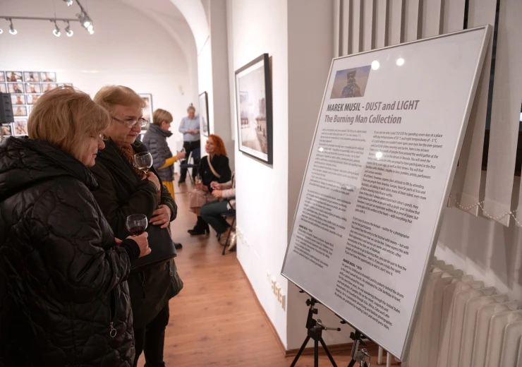 marek-musil_vystava_mesiac-fotografie-2024_foto-peter-korcek_web_0006.jpg