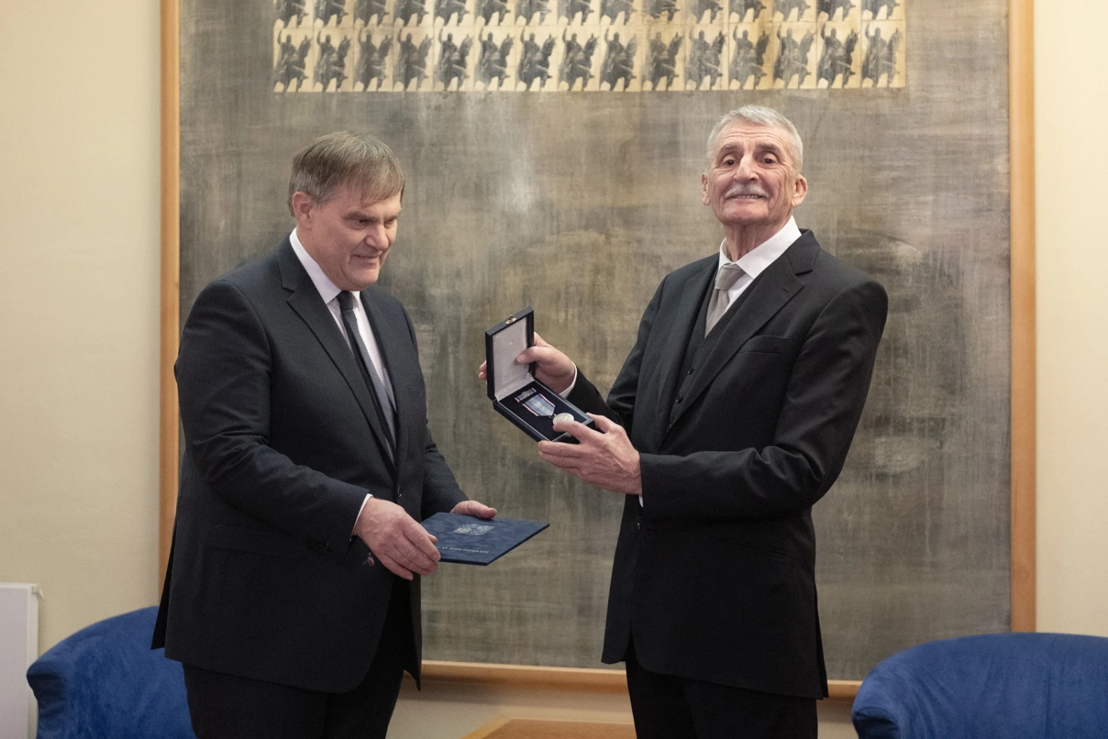Martin Huba převzal medaili Za zásluhy o diplomacii