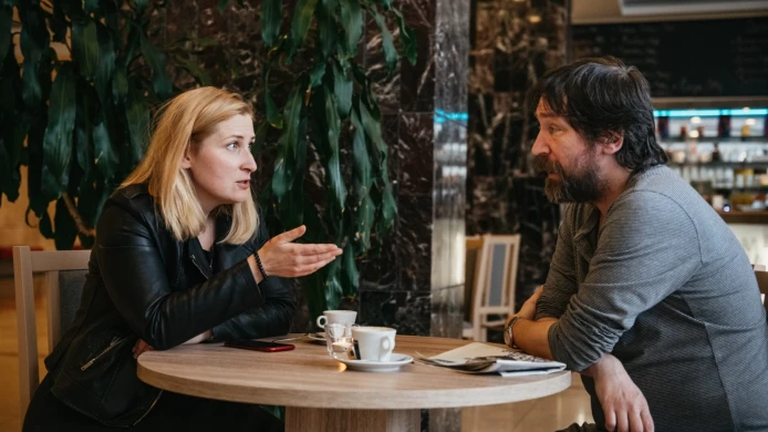 De pe rețelele sociale la cafea - cehii discută