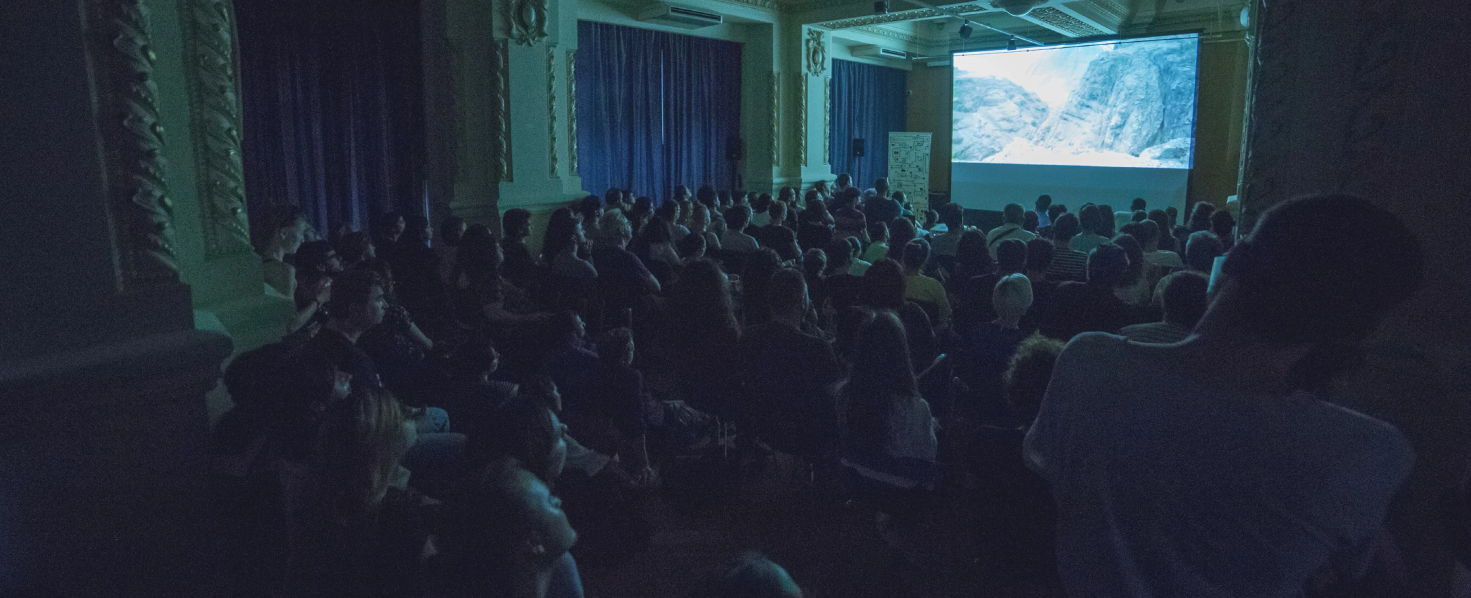 Documentarele de luni © Vlad Dumitrescu, 2018
