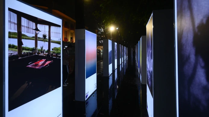VERTICAL LANDSCAPES | PHOTO HANOI 25'