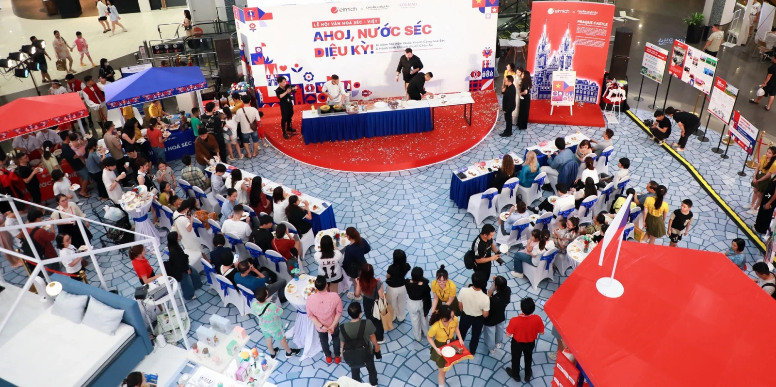Elmich tạo dấu ấn tại lễ hội 'Ahoj, đất nước Cộng hòa Séc kỳ diệu