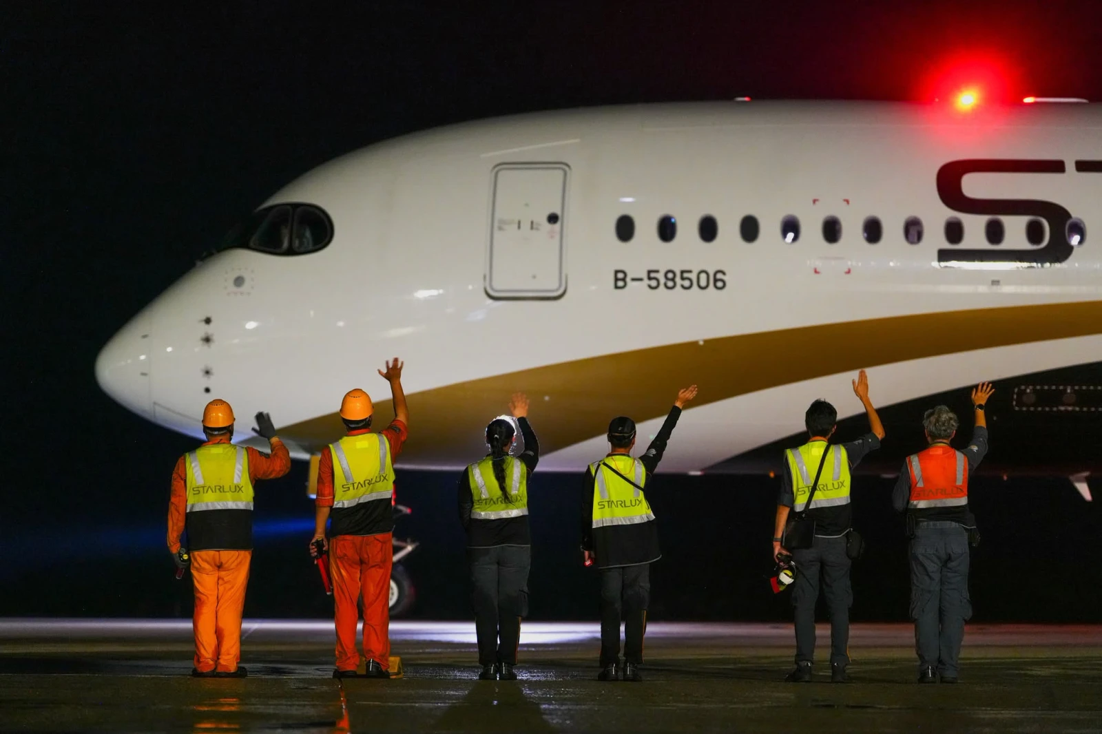 Z Hanoje do Prahy s 5 hvězdičkovou aerolinkou
