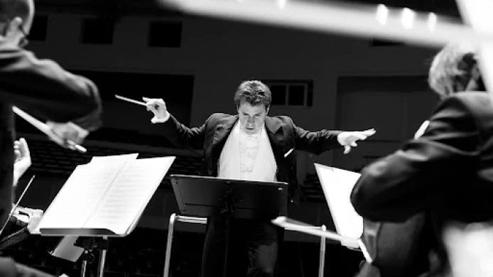 České centrum doporučuje: Jakub Hrůša a Bamberští symfonikové na Mezinárodním festivalu v Edinburghu