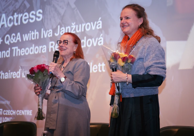 15-iva-janzurova-theodora-remundova-janzurka-regent-street-cinema-photo-vlado-pagac.jpg