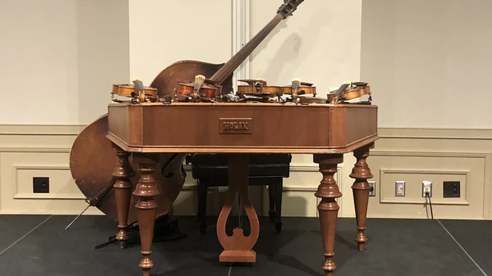Petr Gablas' Moravian cimbalom set to be displayed in the Czech Museum in Iowa