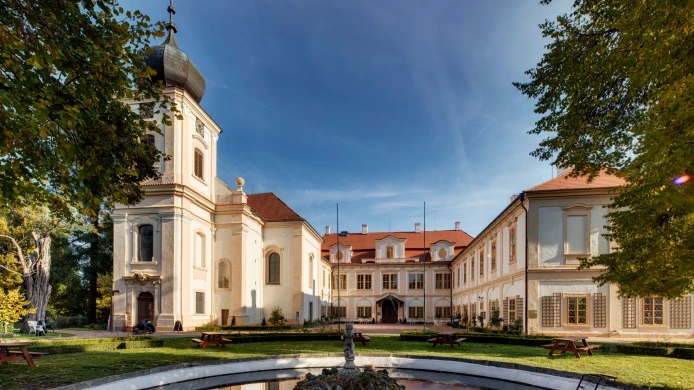 Czech Centers Partner: Loučeň Castle