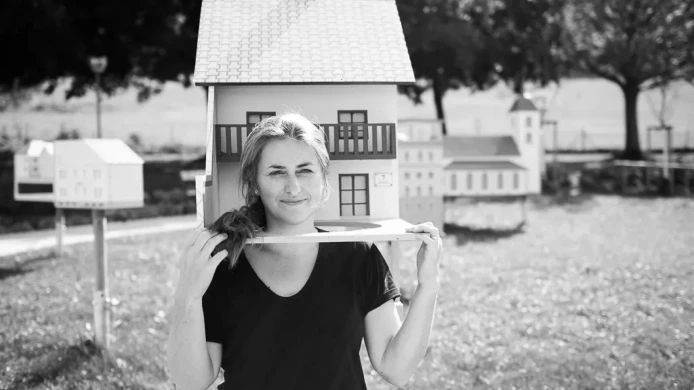 Projects of Kateřina Šedá: Artpark in Lewiston and National Collection of Bad Habits