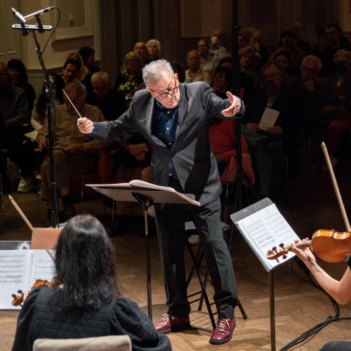 S.E.M. Ensemble: Many Many Women