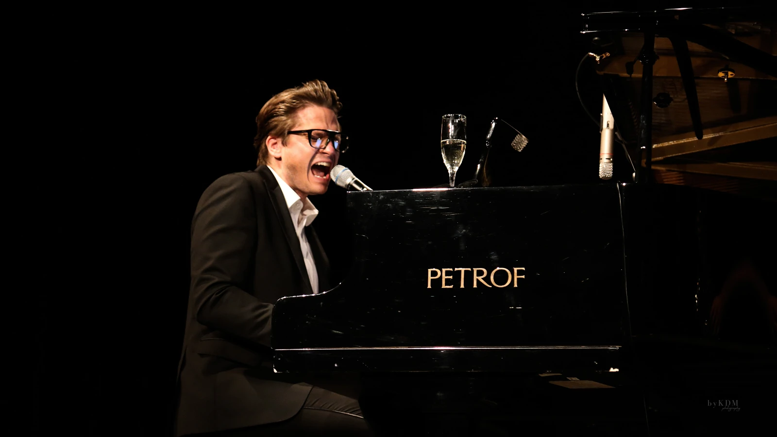 Photographs from the concert of Ondřej G. Brzobohatý in Czech Center New York
