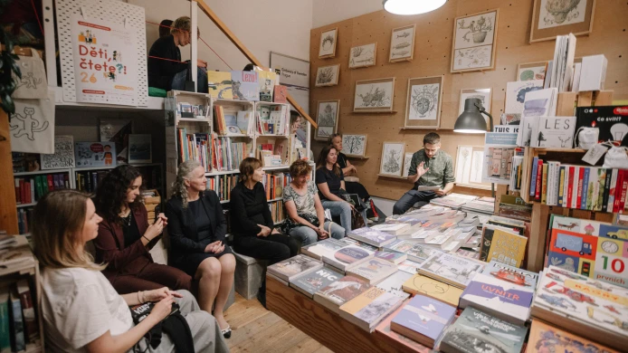 Ohlédnutí za Nocí literatury v pražských Holešovicích