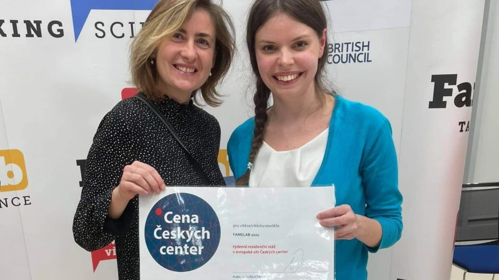 Kristýna Holanová získala cenu Českých center ve FameLab 2021 © Alena Kopečná