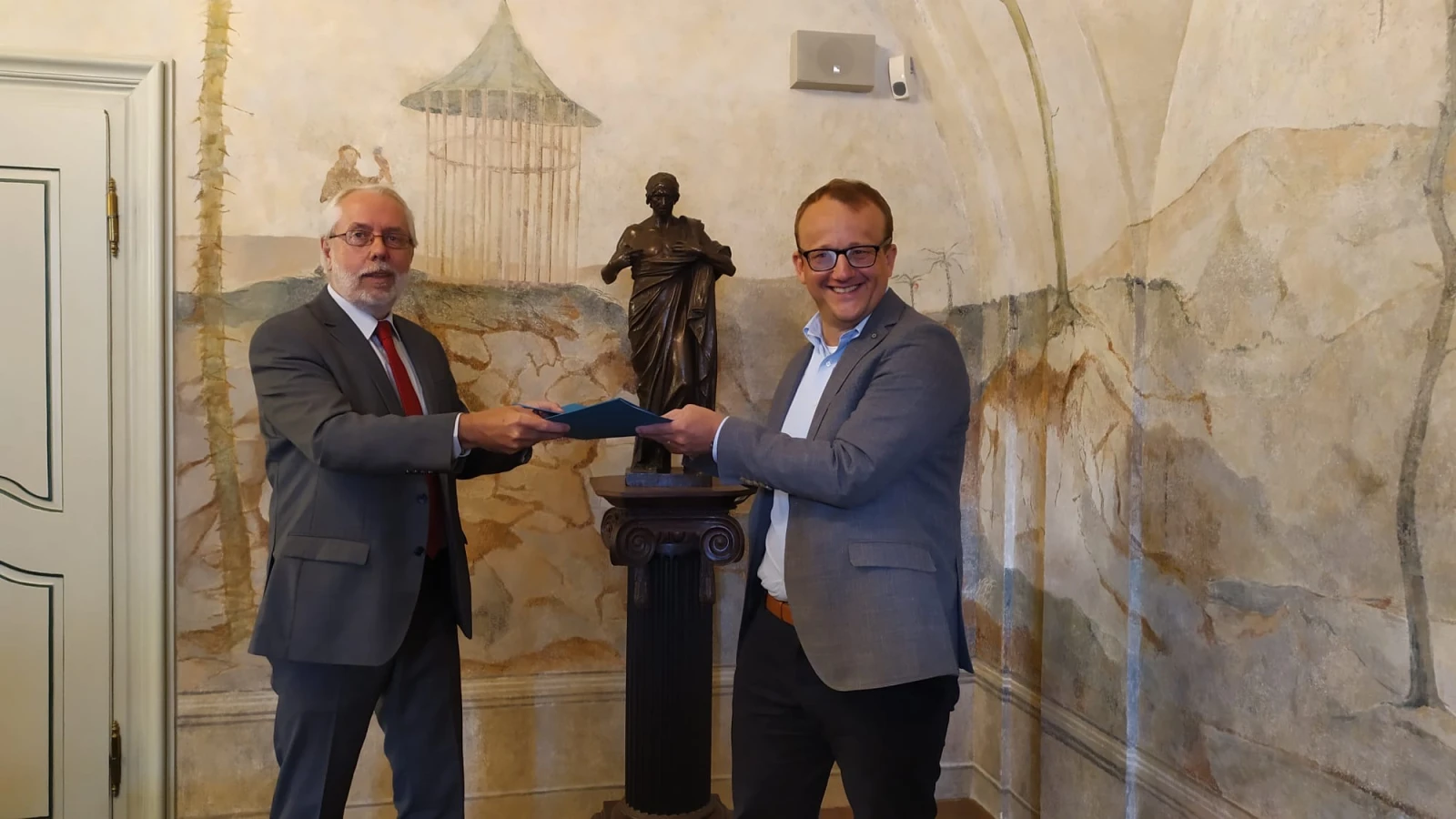 Generální ředitelé Českých center a Národní knihovny ČR podepsali nové Memorandum o spolupráci mezi oběma institucemi