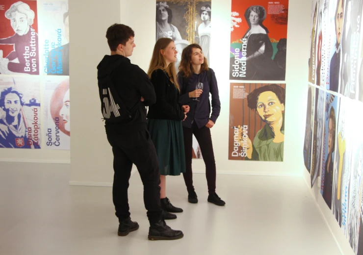 Vernisáž výstavy České hrdinky v Galerii Ladislava Sutnara v roce 2020 © Kamran Julfayev