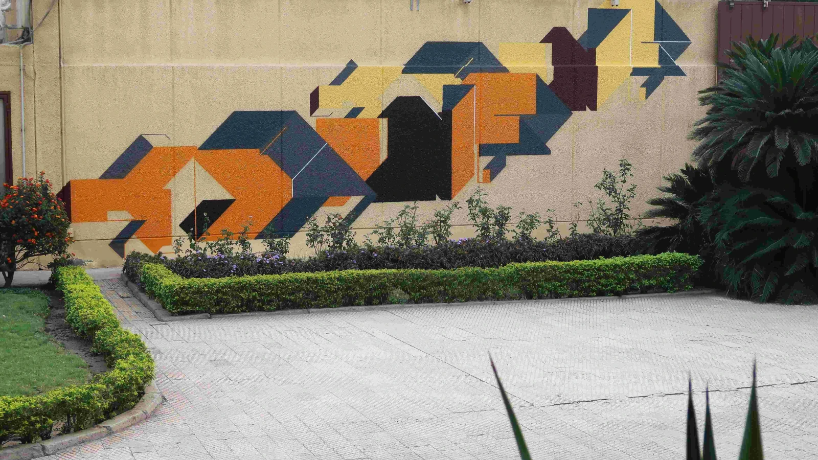 Mural Petra Königsmarka (Zeb One) na Velvyslanectví České republiky v Káhiře © Petr Königsmark