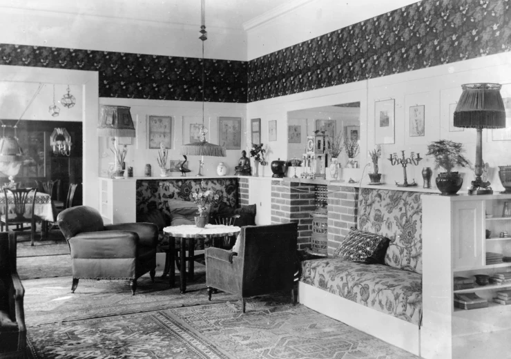Obytný pokoj Beckových po přestěhování na dnešní náměstí Míru v roce 1929, foto: Josef Hanuš, Západočeská galerie v Plzni, A 14/3
