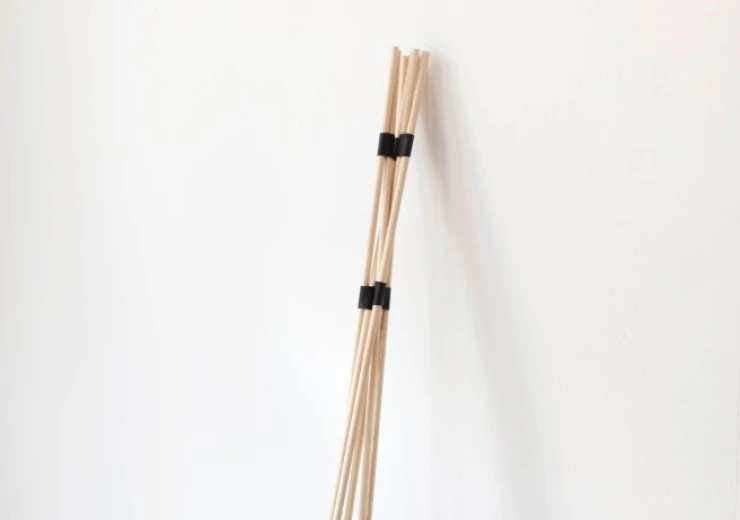 TeePee - minimalistický a elegantní věšák na oblečení © Studio Herrmann & Coufal