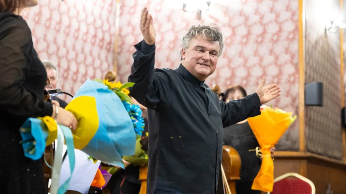 Koncert Hudba bez hranic s hostujícím ukrajinským dirigentem Viktorem Ploskinou