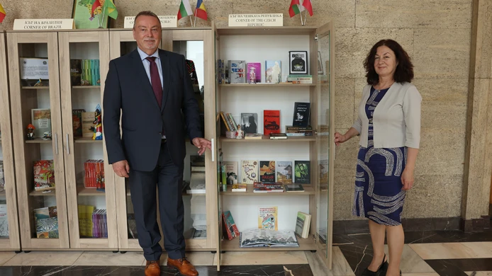 Slavnostní otevření českého literárního koutku v Národní knihovně v Sofii