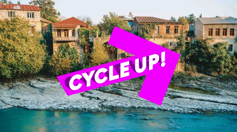 CYCLE UP! terénní workshop čtení města a rozvoje designového myšlení v Kutaisi