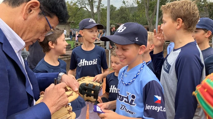 Hideki Kuriyama a český baseball na japonské TV stanici BS Asahi