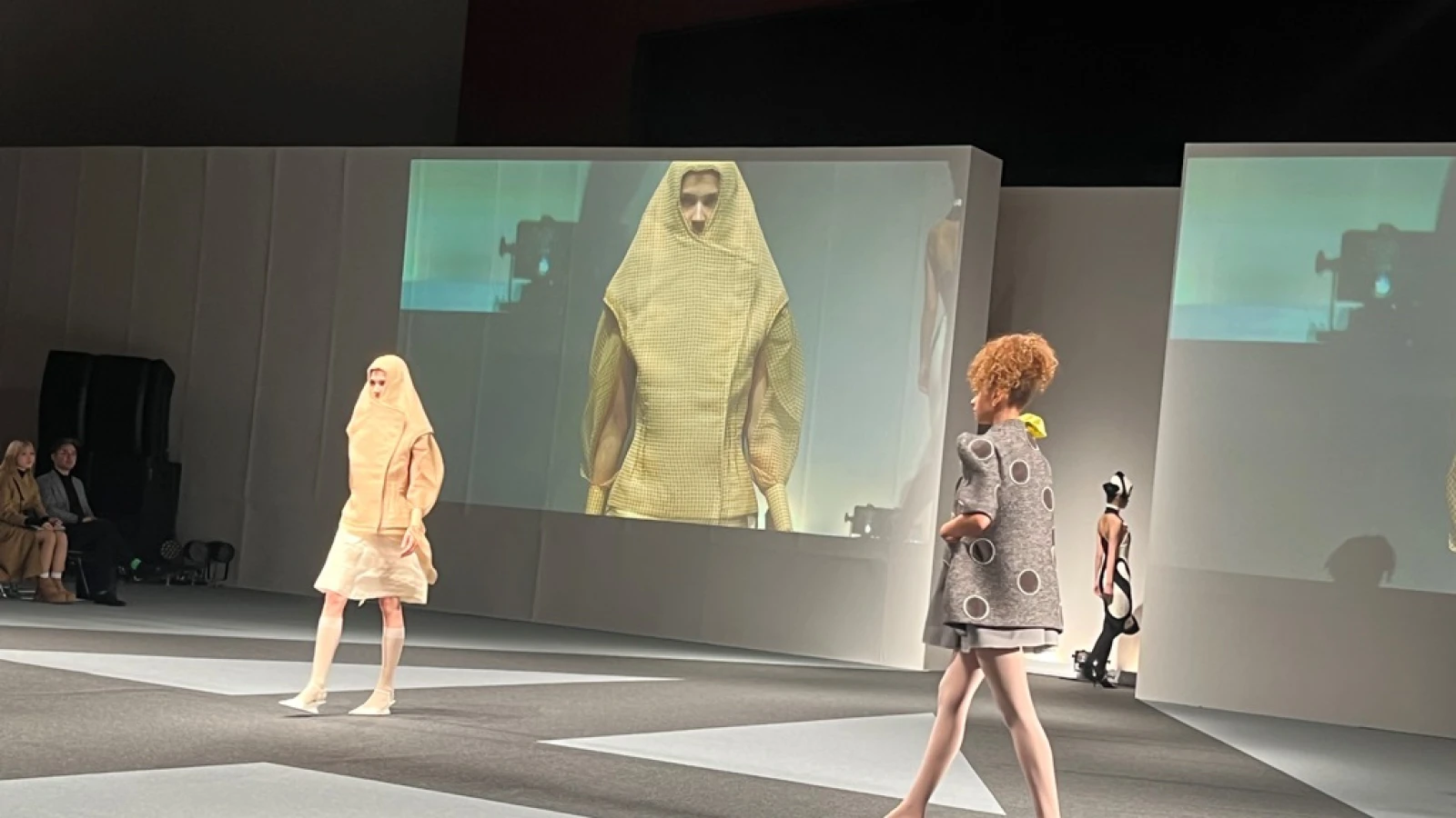 Účast studentů UMPRUM na BUNKA FASHION WEEK v Tokiu