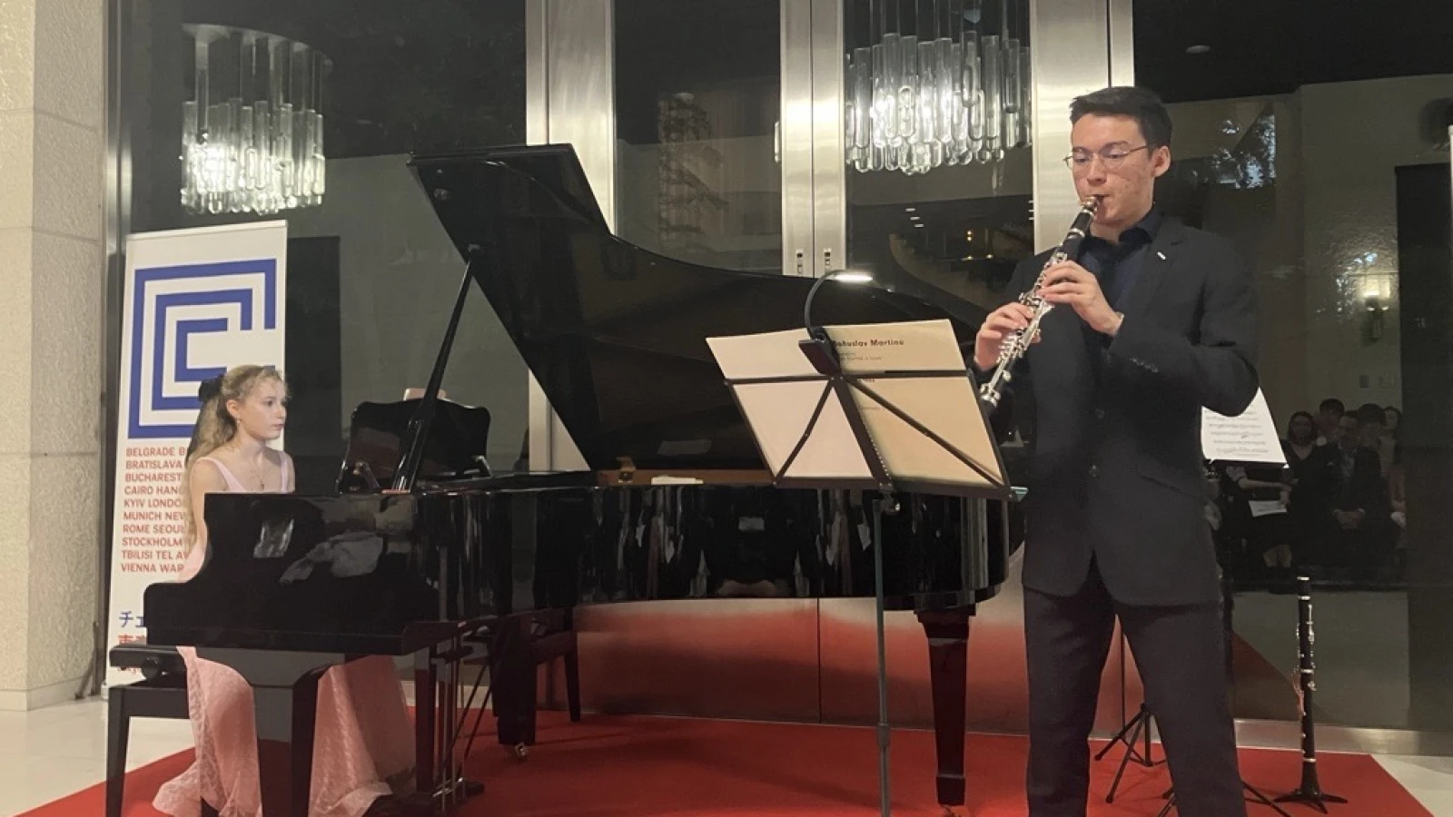 Koncert na počest zahájení Pražského jara - klavíristka Nora Lubbadová a klarinetista Matěj Asahina Kotal