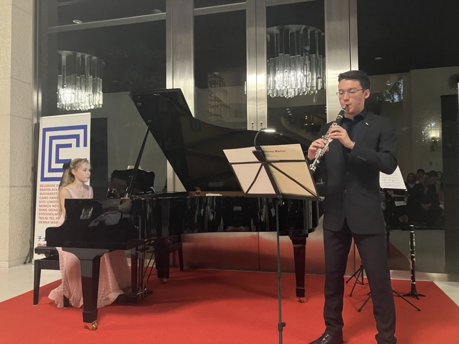 Koncert na počest zahájení Pražského jara - klavíristka Nora Lubbadová a klarinetista Matěj Asahina Kotal