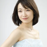 Klavíristka Saori Inajima