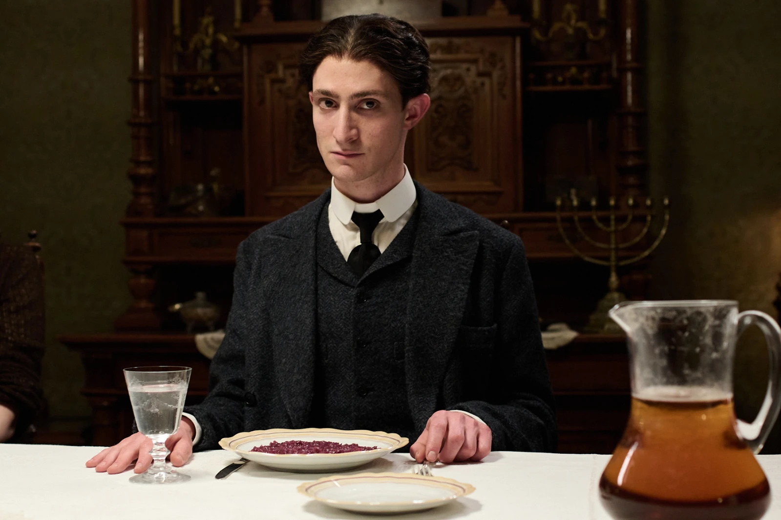 FRANZ KAFKA | Nowy Film Agnieszki Holland wchodzi do kin 24 października