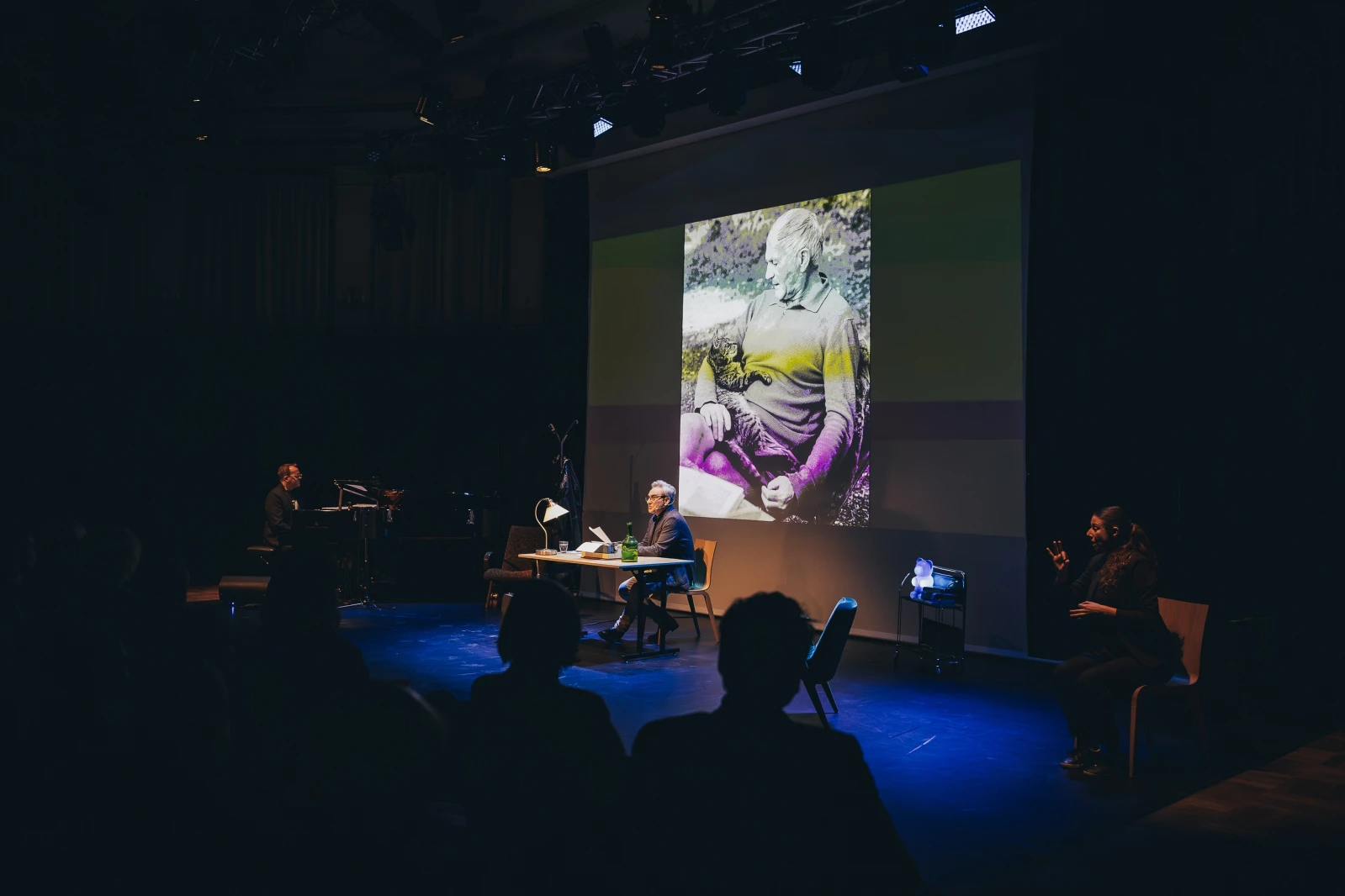 Něžný Hrabal – projekce s autory a literárně-hudební performancí