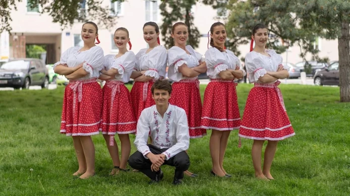 Aktuální nabídka aktivit Tanečního, hudebního a jazykového spolku Marjánka